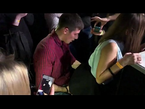 ❤️ Tinuod nga sekso sa usa ka nightclub sa Russia. Ang 18-anyos nga Ruso nga babaye sa anus ug puwerta nakighilawas sa usa ka nightclub ️ Russian porn sa pornograpiya ceb.xxxtophd.ru ❌️